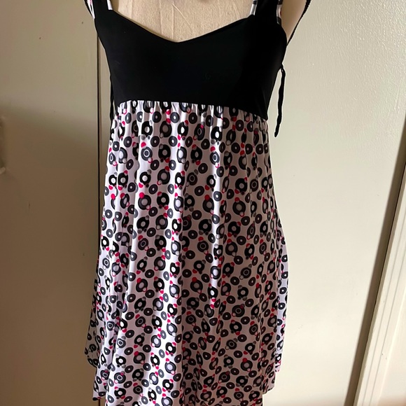 Mini wrapper Sundress - Picture 2 of 6